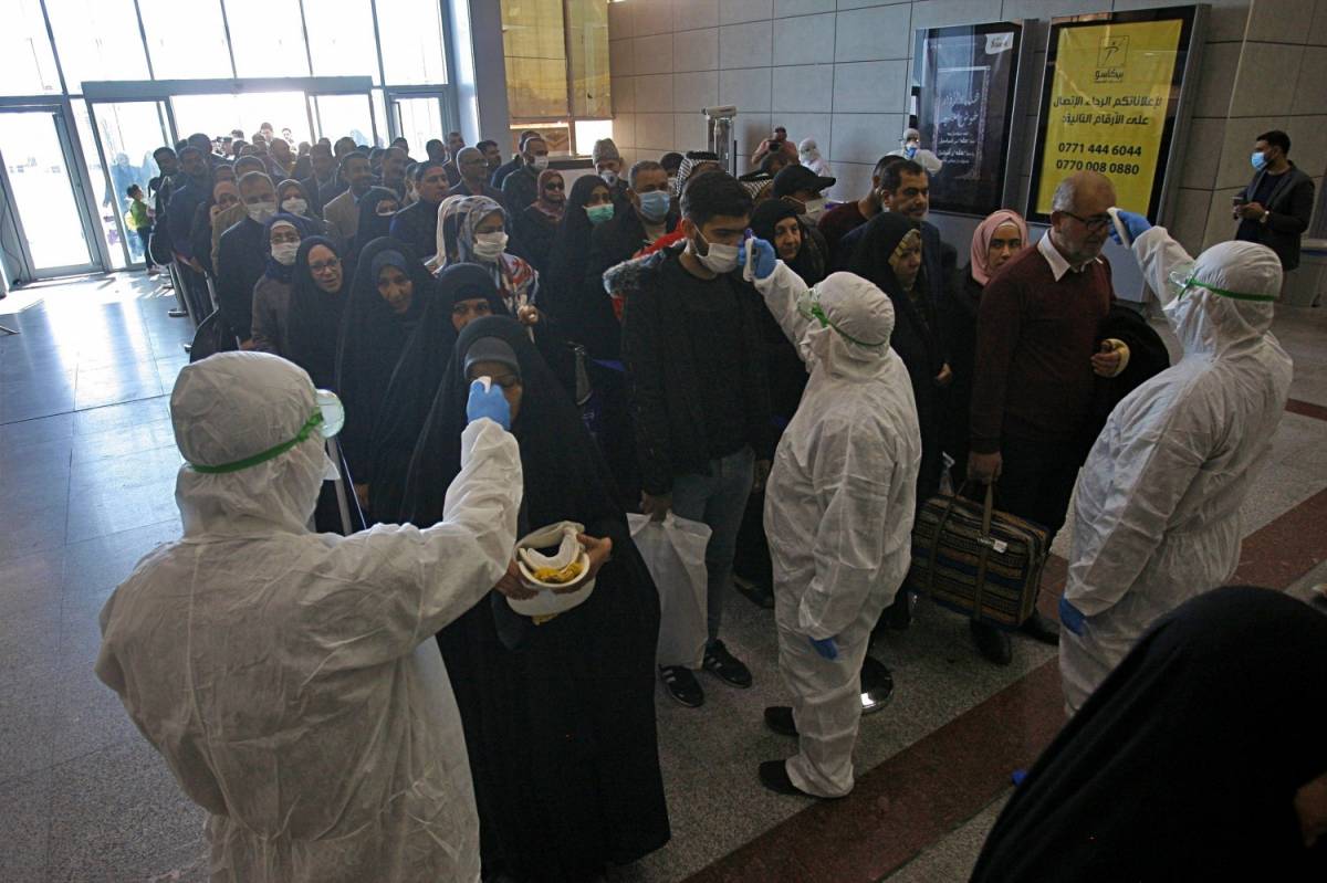 L'Oms: pronti alla pandemia. Paura Iran: "Oltre 50 morti"